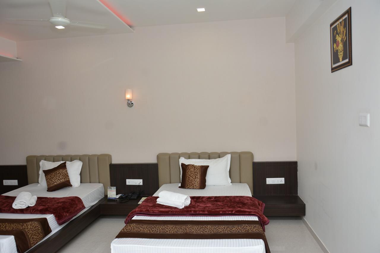 Hotel Darshan Rajula Exterior photo