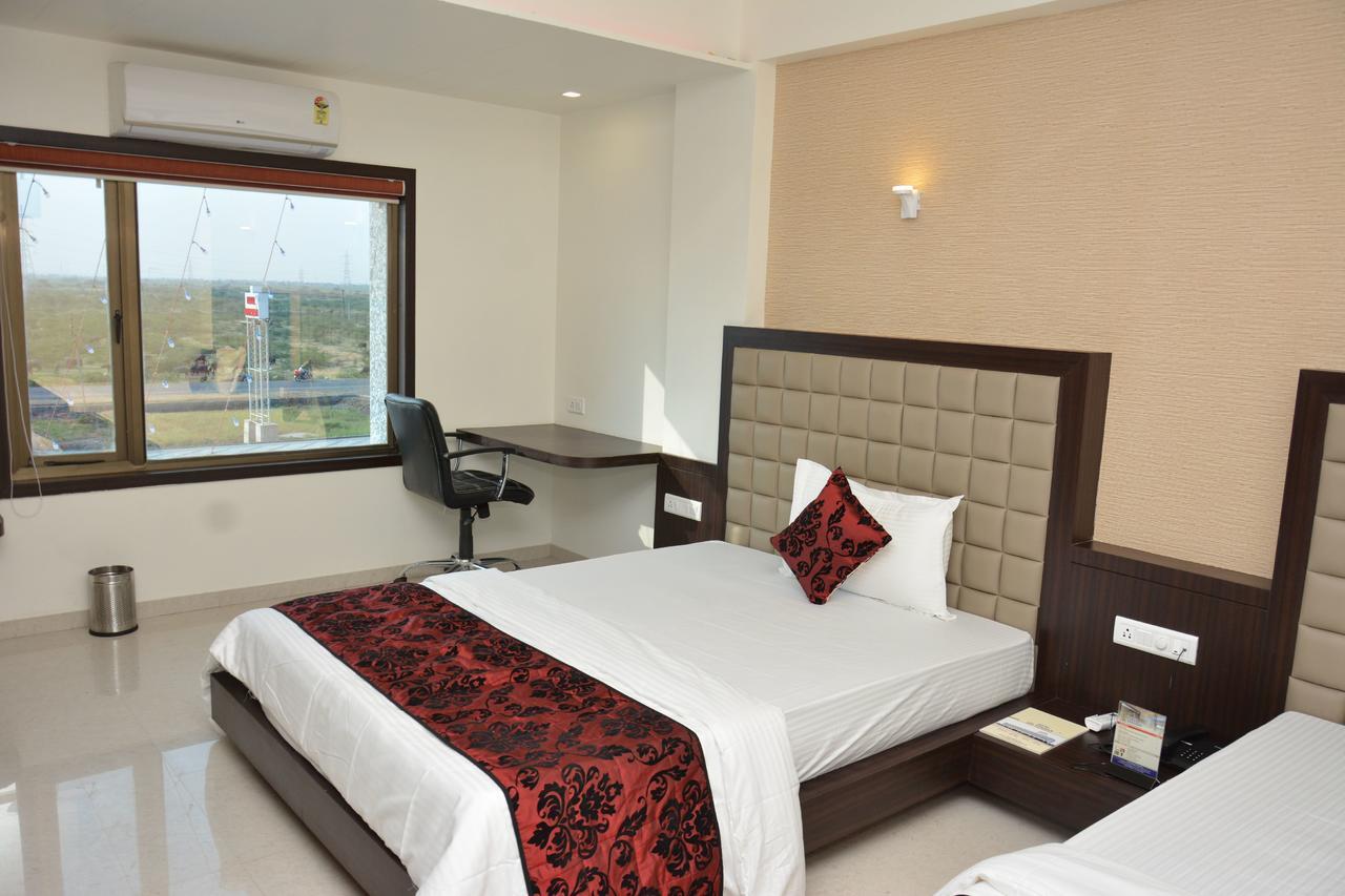 Hotel Darshan Rajula Exterior photo