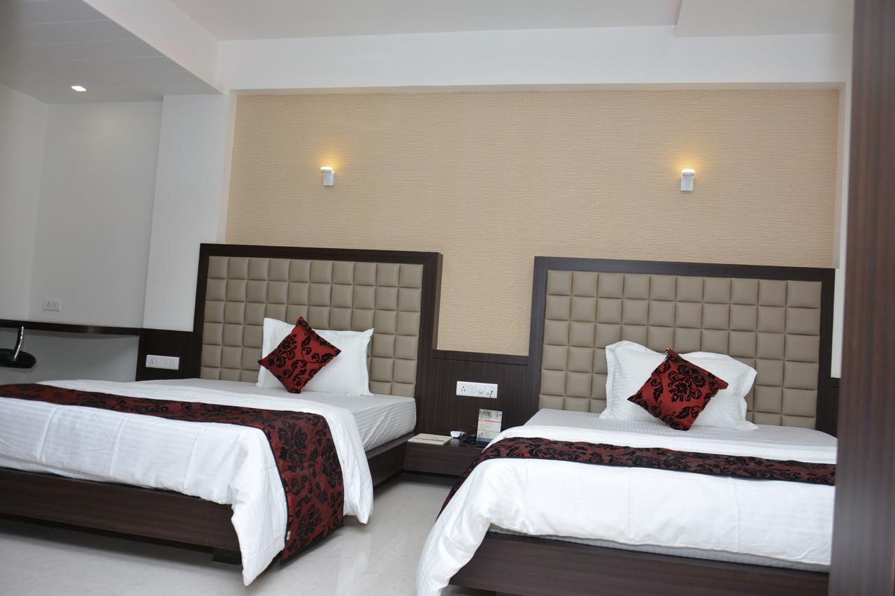 Hotel Darshan Rajula Exterior photo